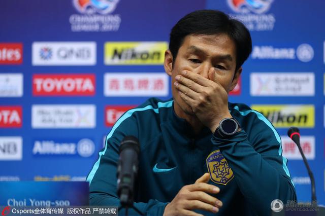 博洛尼亚2-1逆转国米【比赛焦点瞬间】第8分钟，克拉森外围凌空发炮！